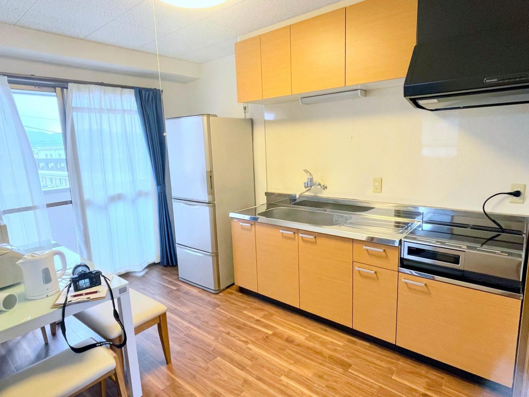 Apartment エクセルインナガハマ *