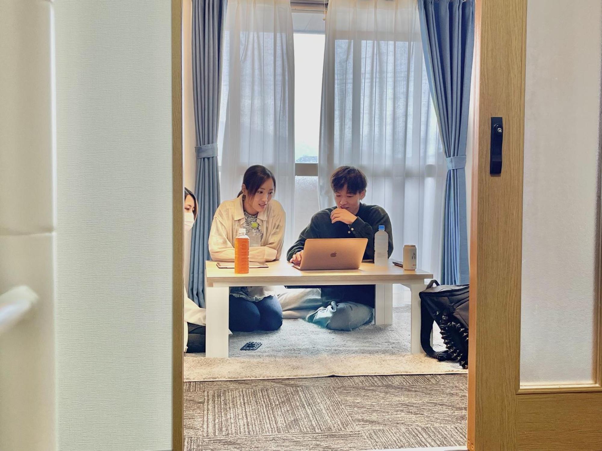 Apartment エクセルインナガハマ *